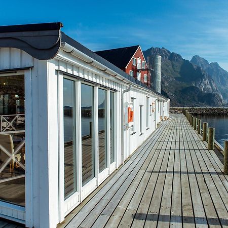 Fast Hotel Henningsvær Exterior foto