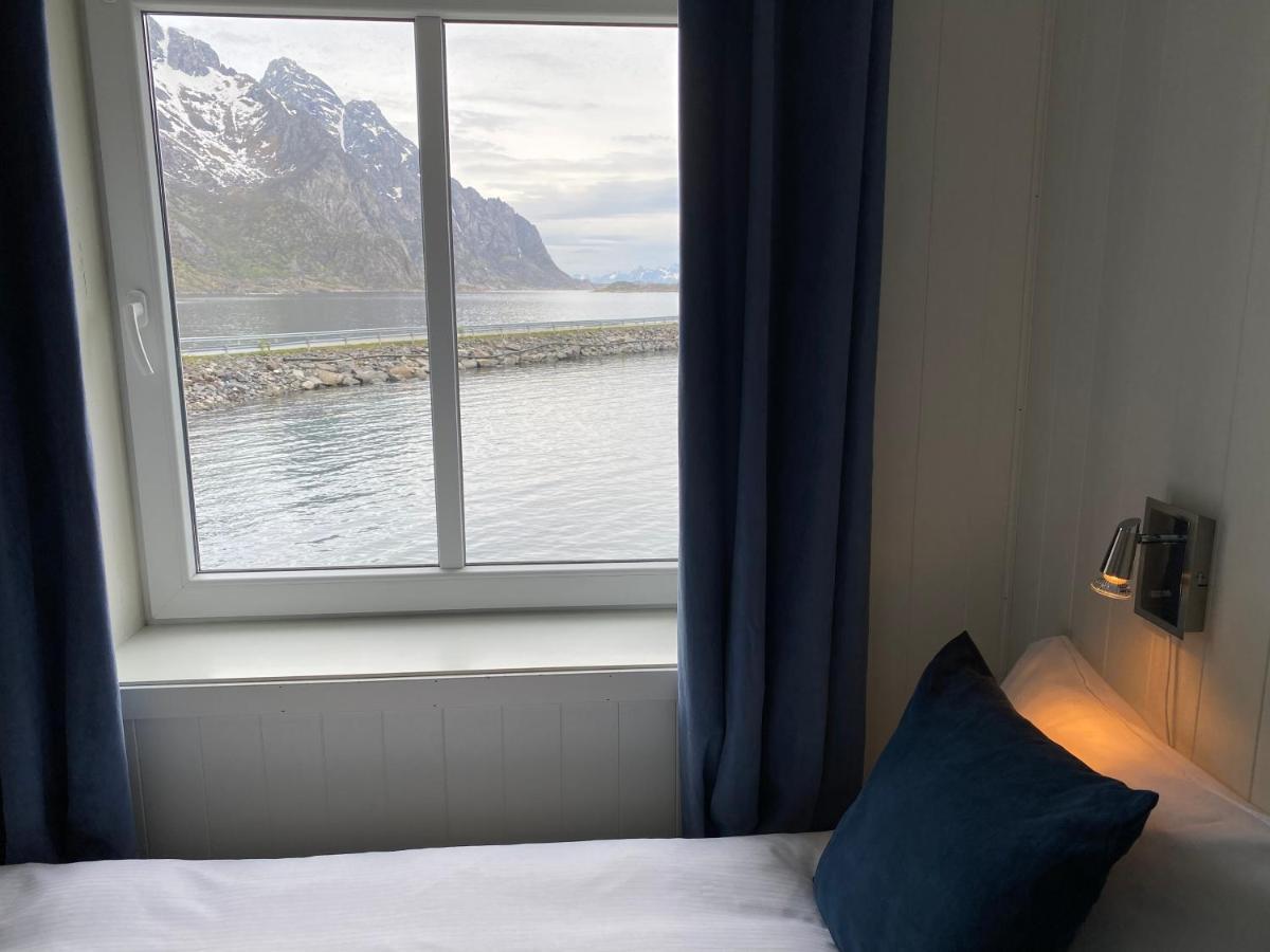 Fast Hotel Henningsvær Exterior foto