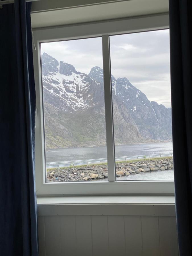 Fast Hotel Henningsvær Exterior foto